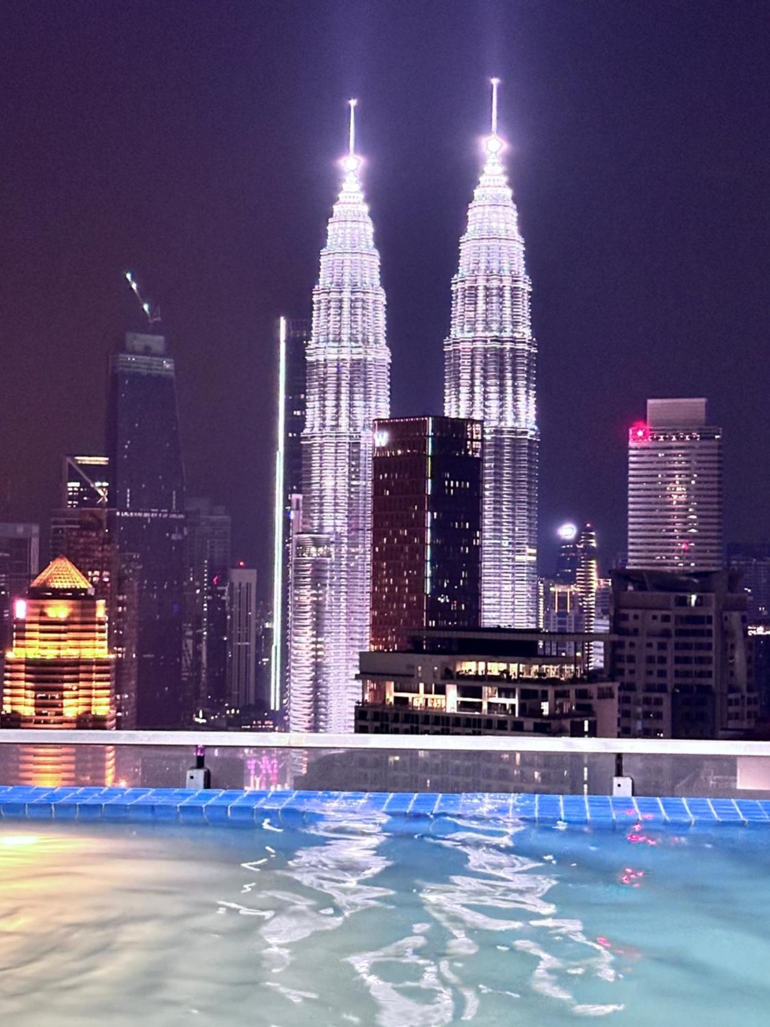 Апартаменты The Luxe Infinitum Klcc By Sahara Куала-Лумпур Экстерьер фото