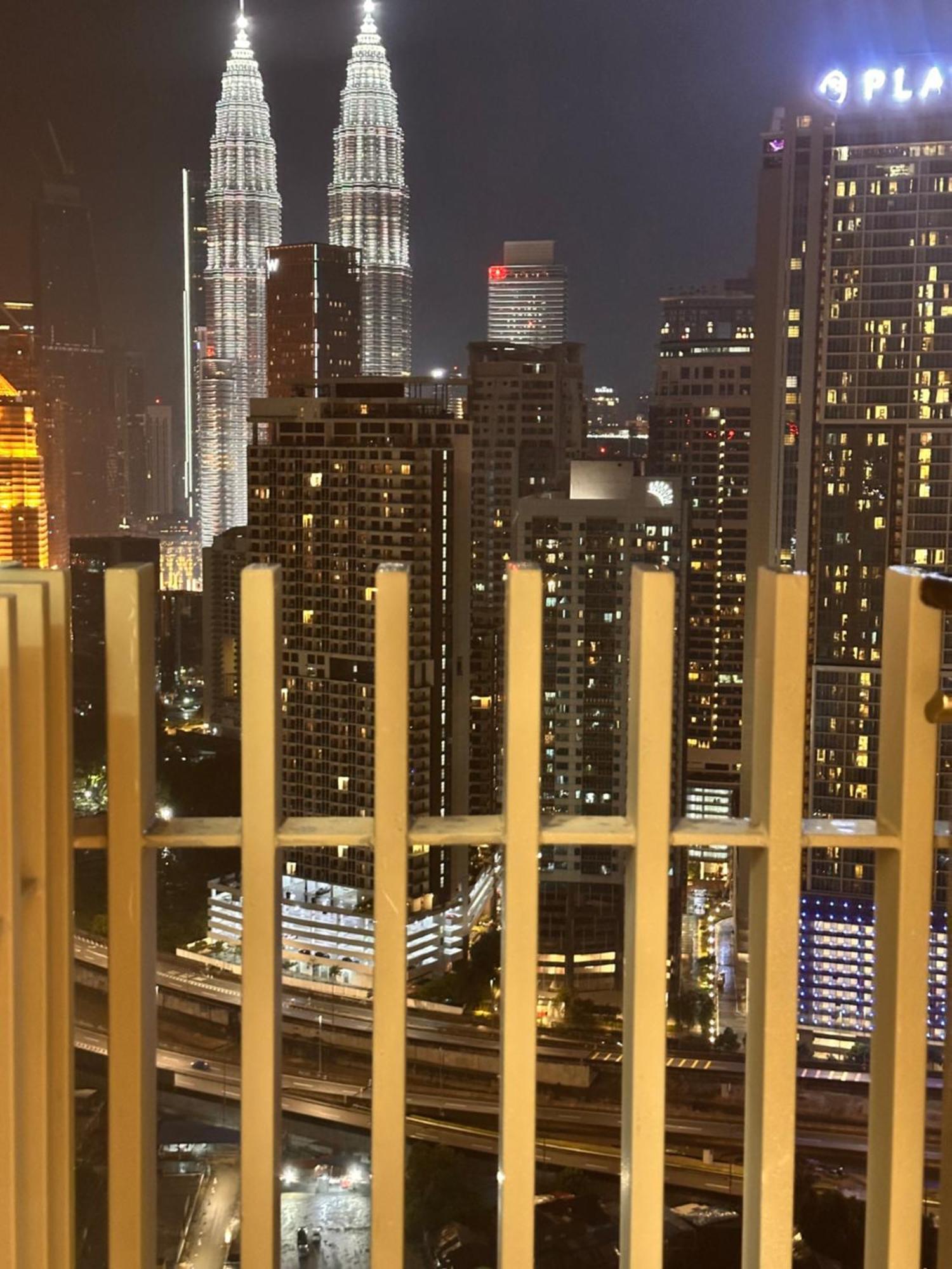 Апартаменты The Luxe Infinitum Klcc By Sahara Куала-Лумпур Экстерьер фото