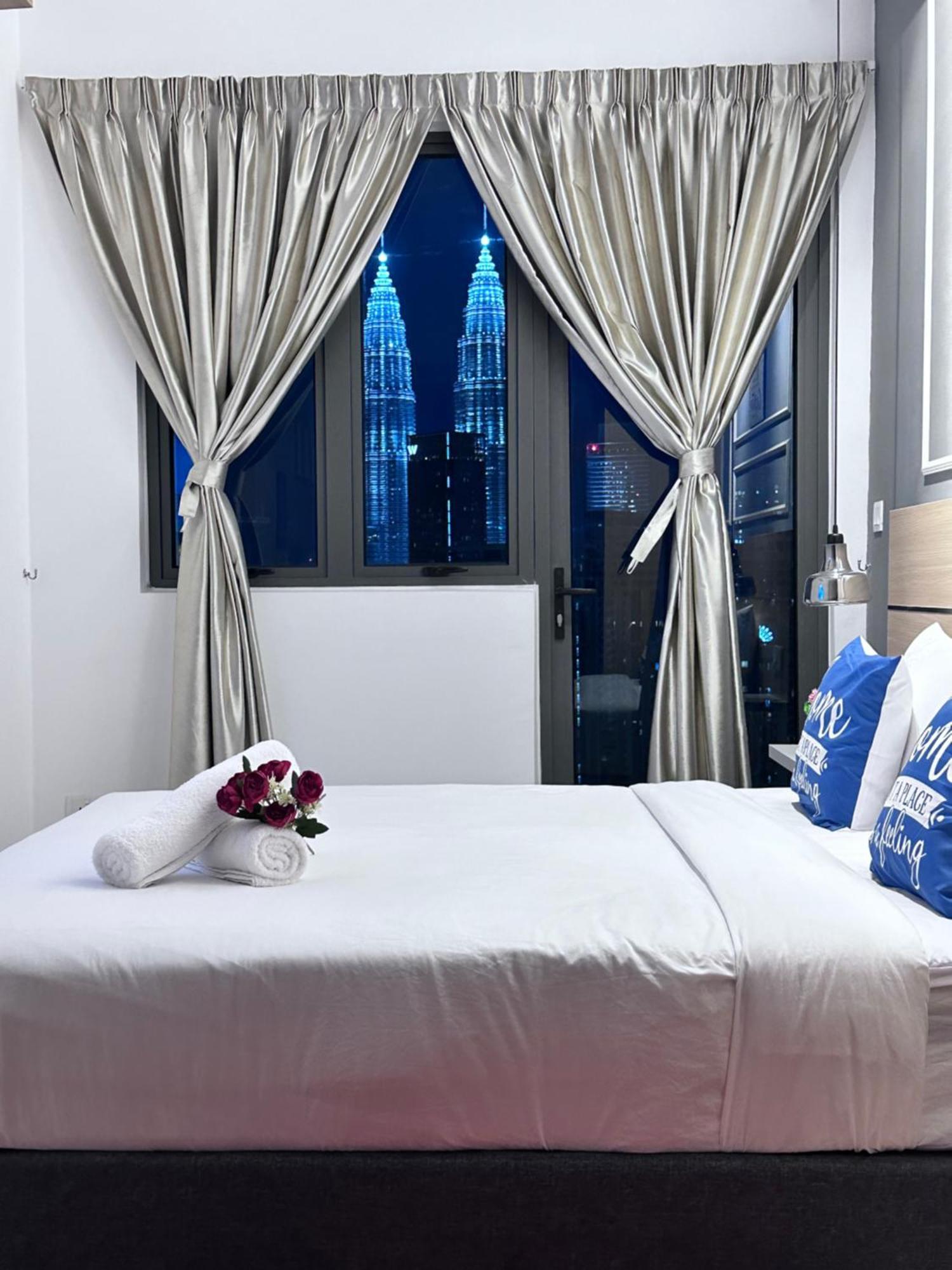 Апартаменты The Luxe Infinitum Klcc By Sahara Куала-Лумпур Экстерьер фото