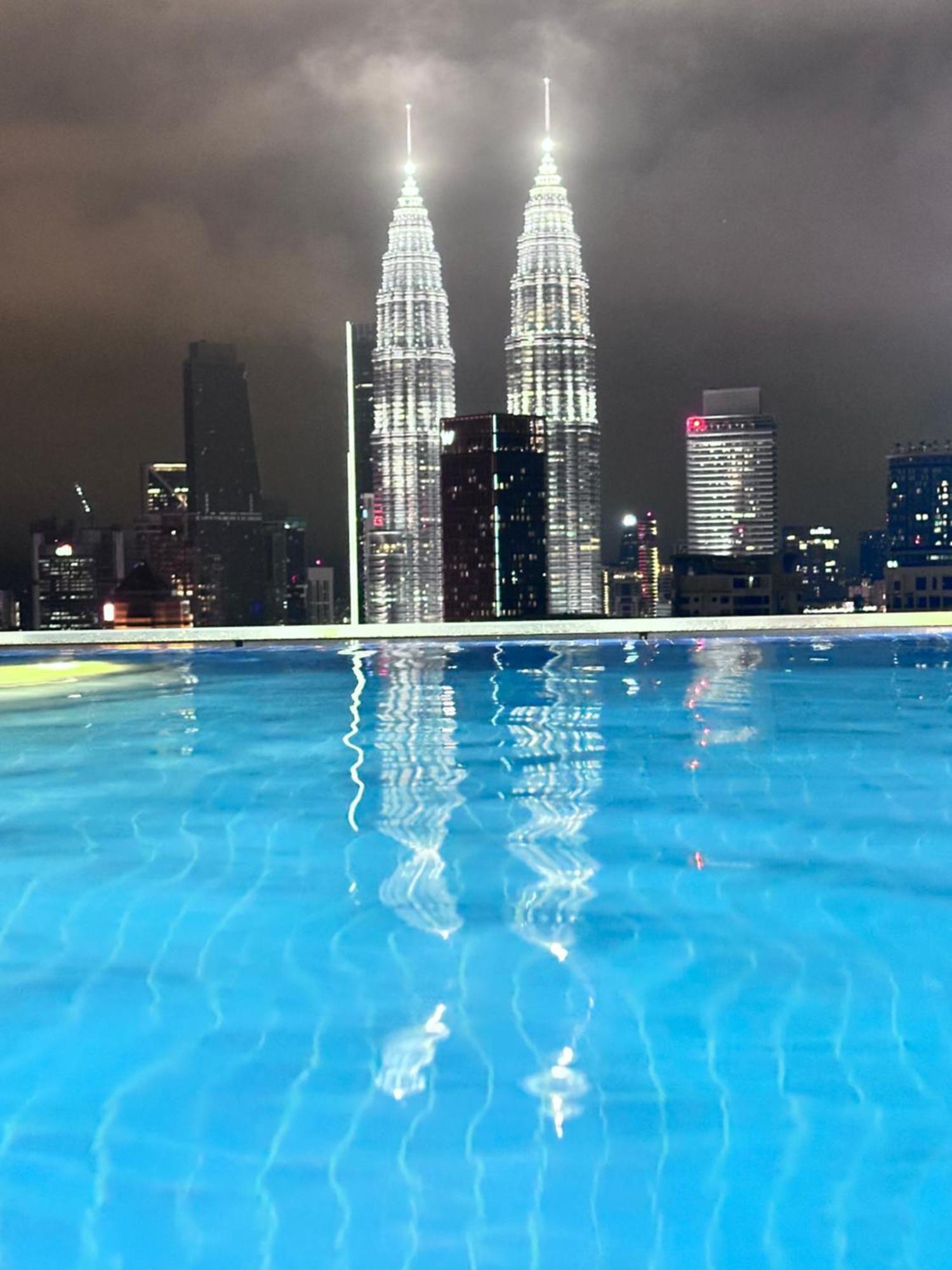 Апартаменты The Luxe Infinitum Klcc By Sahara Куала-Лумпур Экстерьер фото